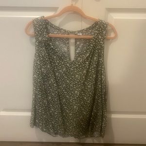 Green w/white and tan flowers